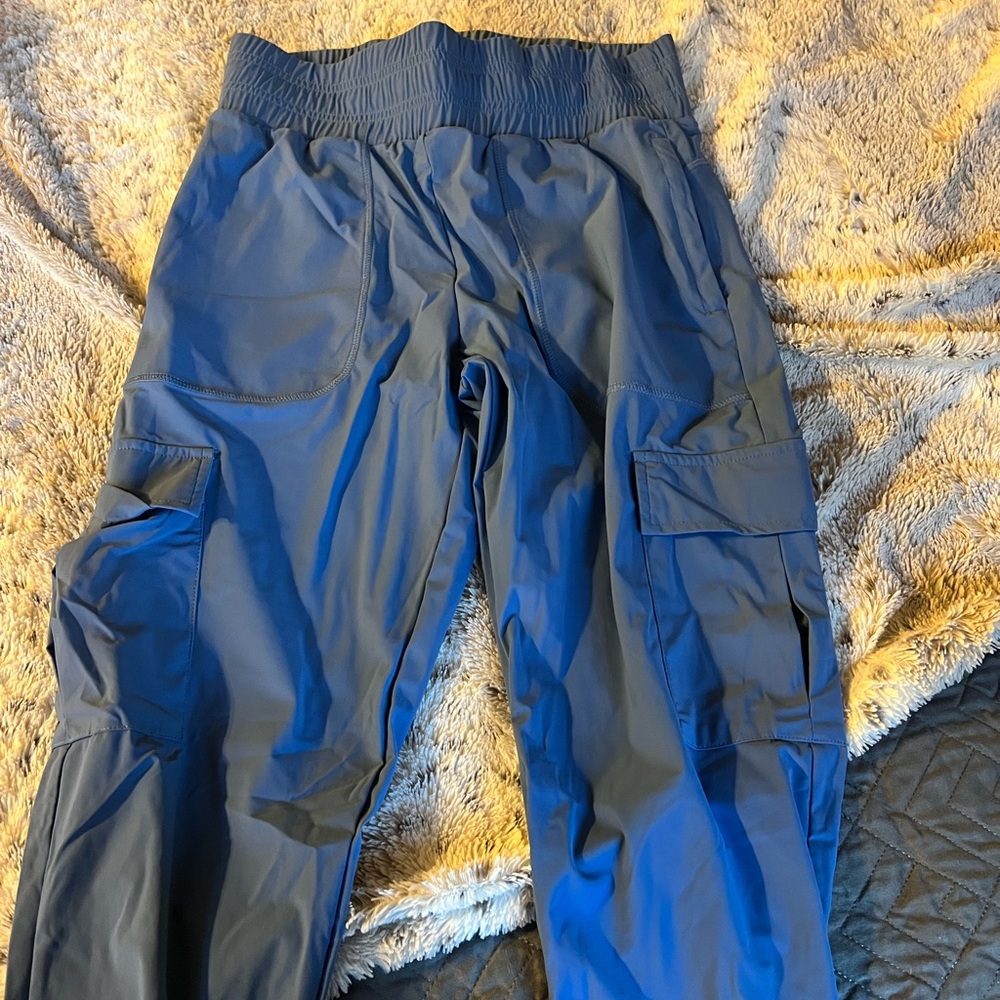 Balance athletica cargo joggers